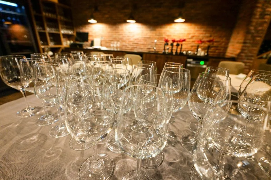 glassware-serving product image